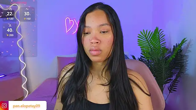 Snapshot of penelope_tay1 chatting on 01-24-25, 03:43 penelope tay1 online show from 01-24-25, 03:43