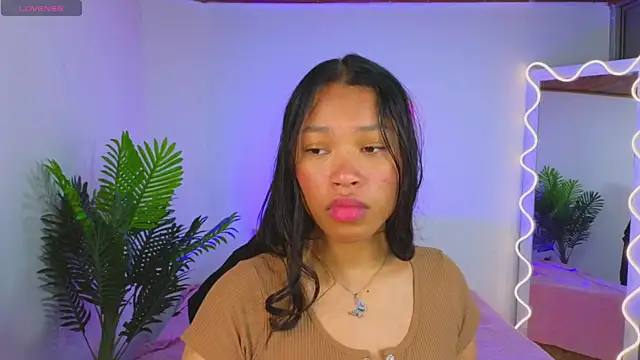 Snapshot of penelope_tay1 chatting on 02-04-25, 03:22 penelope tay1 online show from 02-04-25, 03:22