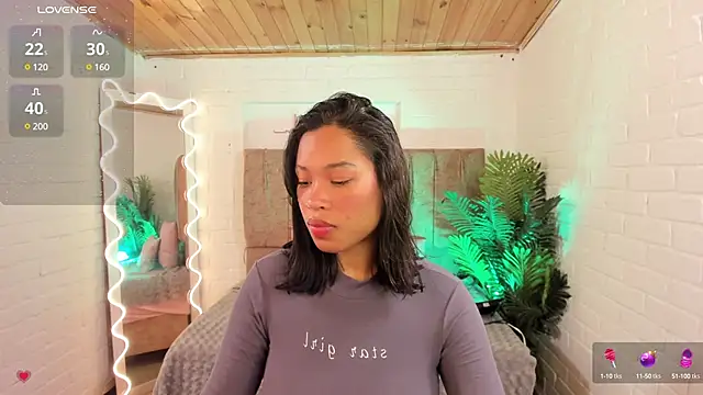 Snapshot of penelope_tay1 chatting on 03-09-25, 03:32 penelope tay1 online show from 03-09-25, 03:32