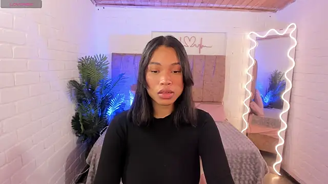 Snapshot of penelope_tay1 chatting on 03-10-25, 03:45 penelope tay1 online show from 03-10-25, 03:45