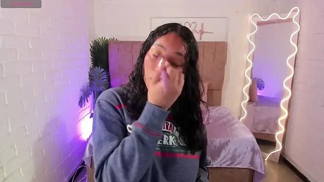 Snapshot of penelope_tay1 chatting on 11-07-25, 03:28 penelope tay1 online show from 11-07-25, 03:28