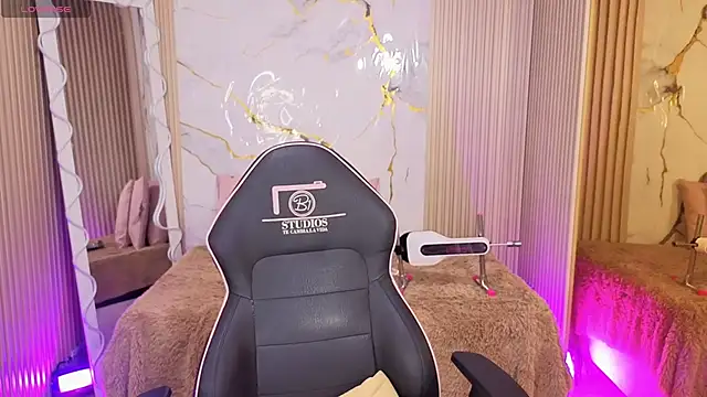 penelope tay1 online show from 04-20-26, 03:20