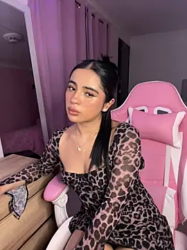 Emily-14 online show from 06-04-26, 04:29
