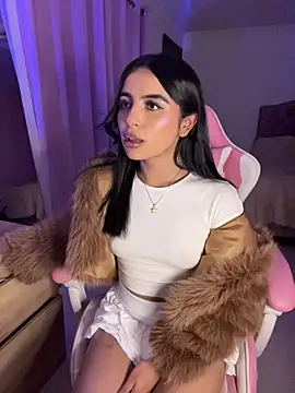 Emily-14 online show from 07-24-26, 03:59