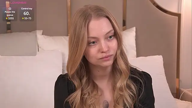 DorisHell online show from 03-02-25, 05:58