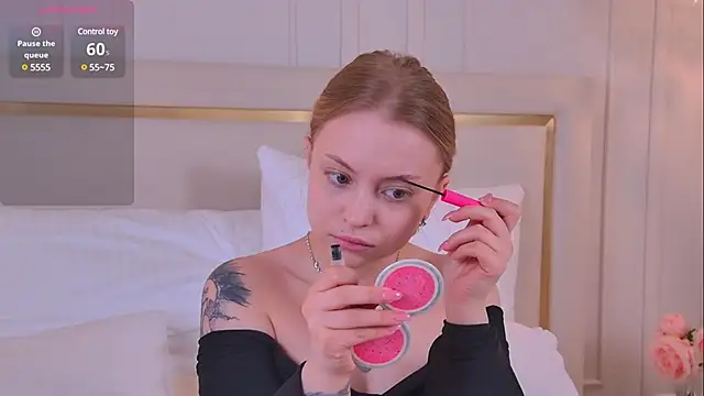 DorisHell online show from 03-18-25, 05:53