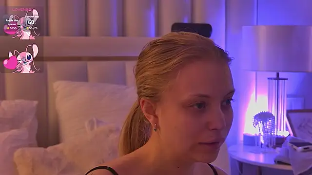 DorisHell online show from 10-28-25, 03:10