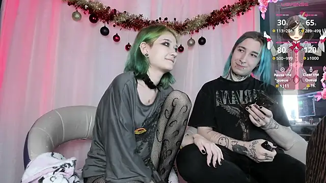 Snapshot of Milten-Trish chatting on 12-24-24, 08:05 Milten-Trish online show from 12-24-24, 08:05