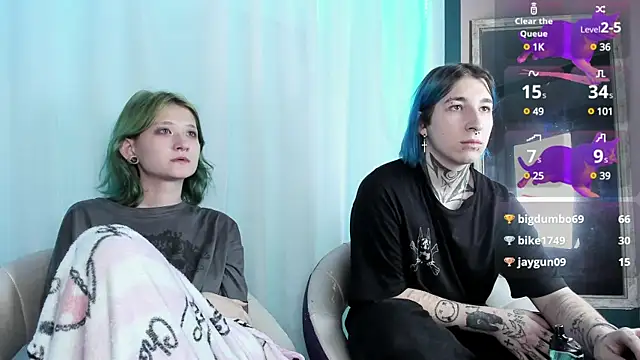 Snapshot of Milten-Trish chatting on 01-20-25, 03:04 Milten-Trish online show from 01-20-25, 03:04