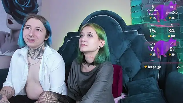 Snapshot of Milten-Trish chatting on 02-04-25, 04:05 Milten-Trish online show from 02-04-25, 04:05