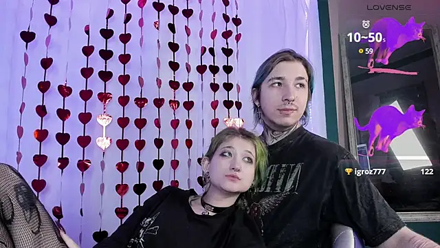 Snapshot of Milten-Trish chatting on 03-01-25, 10:31 Milten-Trish online show from 03-01-25, 10:31