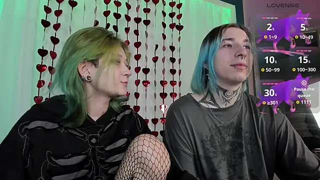 Snapshot of Milten-Trish chatting on 03-21-25, 09:34 Milten-Trish online show from 03-21-25, 09:34