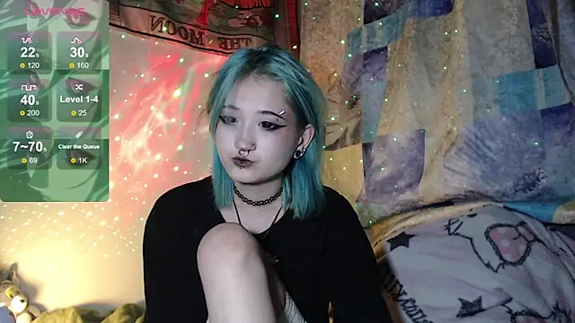 Snapshot of Milten-Trish chatting on 10-06-25, 10:51 Milten-Trish online show from 10-06-25, 10:51