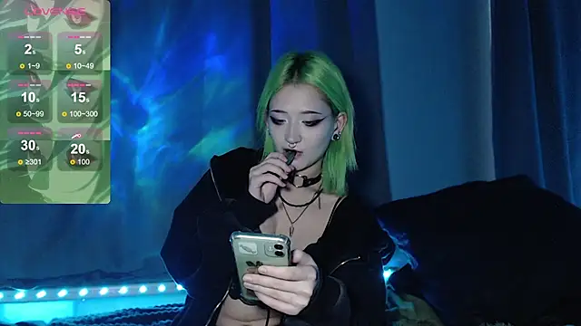 Snapshot of Milten-Trish chatting on 11-02-25, 01:46 Milten-Trish online show from 11-02-25, 01:46