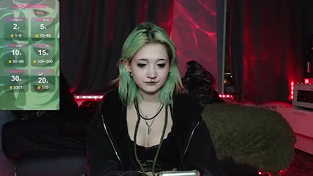 Snapshot of Milten-Trish chatting on 11-16-25, 05:18 Milten-Trish online show from 11-16-25, 05:18