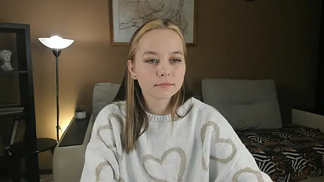 FalineDowlen online show from 12-12-24, 02:37