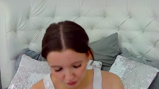 EvansMilana online show from 09-22-25, 04:53