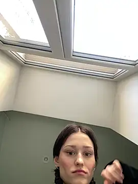 Mia Mia M online show from 03-20-26, 02:22