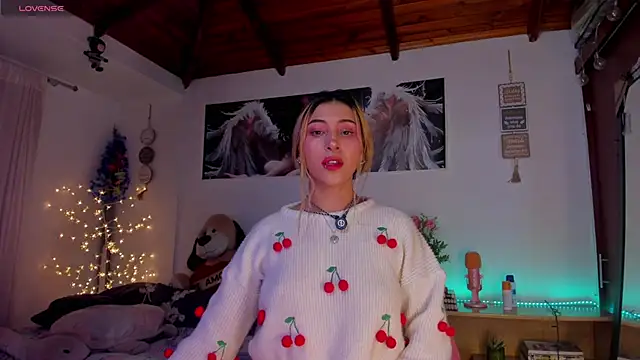 cuteweed420 online show from 04-14-26, 02:06