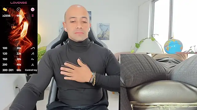 Snapshot of ryan_master_ chatting on 12-18-24, 05:00 ryan master online show from 12-18-24, 05:00