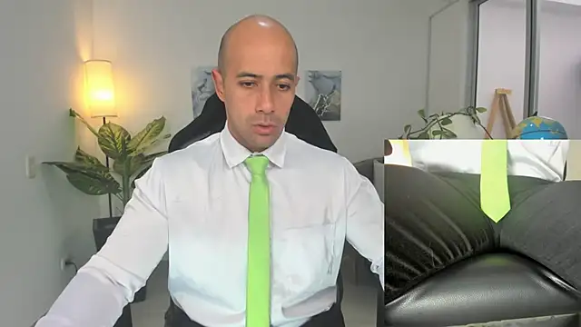 Snapshot of ryan_master_ chatting on 12-27-24, 12:56 ryan master online show from 12-27-24, 12:56