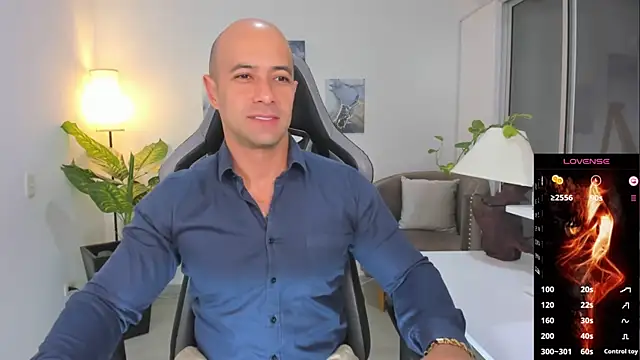 Snapshot of ryan_master_ chatting on 12-31-24, 08:04 ryan master online show from 12-31-24, 08:04