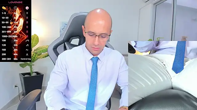 Snapshot of ryan_master_ chatting on 01-04-25, 12:16 ryan master online show from 01-04-25, 12:16