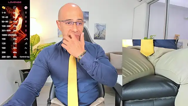 Snapshot of ryan_master_ chatting on 01-05-25, 12:10 ryan master online show from 01-05-25, 12:10