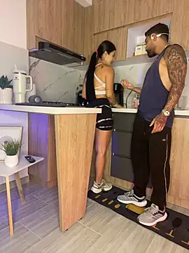 Sweet and caramel online show from 01-27-25, 06:52