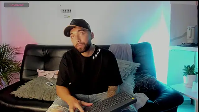 Sweet and caramel online show from 03-09-25, 10:19