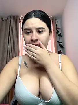 SaraBraun  online show from 11-02-25, 04:42