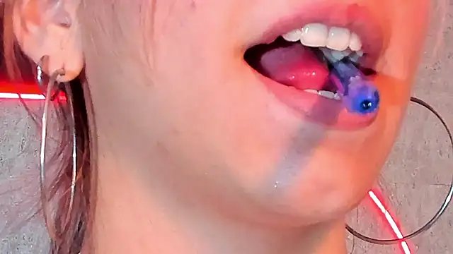 Snapshot of ArtemisaBlake chatting on 01-07-25, 12:24 ArtemisaBlake online show from 01-07-25, 12:24