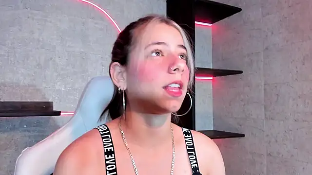 Snapshot of ArtemisaBlake chatting on 01-13-25, 09:20 ArtemisaBlake online show from 01-13-25, 09:20