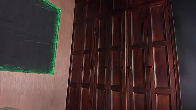 Snapshot of ArtemisaBlake chatting on 01-24-25, 06:46 ArtemisaBlake online show from 01-24-25, 06:46