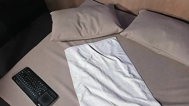 Snapshot of ArtemisaBlake chatting on 01-25-25, 10:28 ArtemisaBlake online show from 01-25-25, 10:28