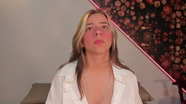 Snapshot of ArtemisaBlake chatting on 02-24-25, 03:53 ArtemisaBlake online show from 02-24-25, 03:53