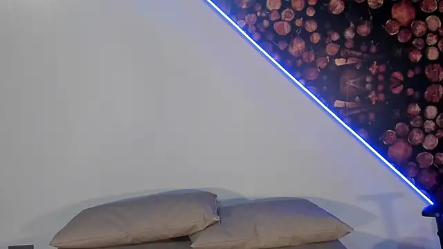 Snapshot of ArtemisaBlake chatting on 02-27-25, 03:59 ArtemisaBlake online show from 02-27-25, 03:59