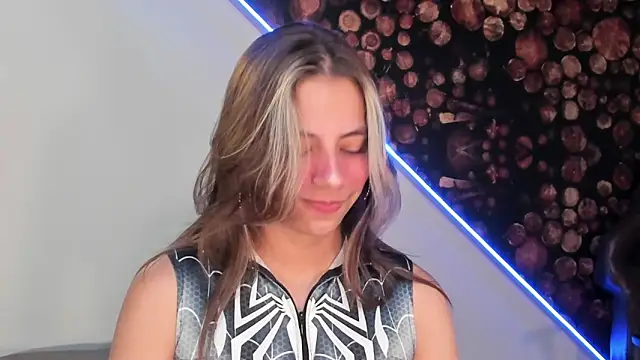 Snapshot of ArtemisaBlake chatting on 03-04-25, 04:52 ArtemisaBlake online show from 03-04-25, 04:52