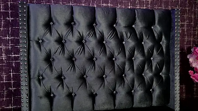 Snapshot of ArtemisaBlake chatting on 10-09-25, 05:00 ArtemisaBlake online show from 10-09-25, 05:00