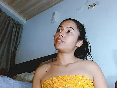 Snapshot of brihanna_lena chatting on 06-11-26, 05:27 brihanna lena online show from 06-11-26, 05:27