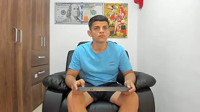 Snapshot of boss_of_cash chatting on 09-25-25, 01:53 boss of cash online show from 09-25-25, 01:53