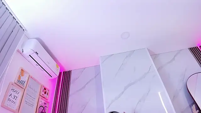 Chlooee   online show from 01-26-25, 03:36