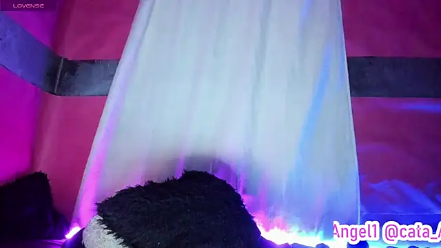 Cata-angel online show from 02-22-25, 05:12