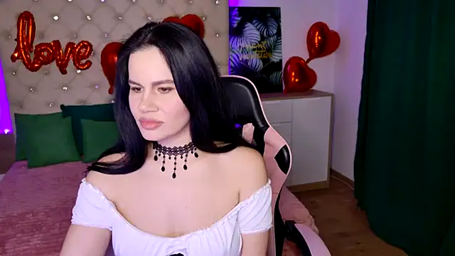 Snapshot of KattieSims chatting on 02-06-25, 06:02 KattieSims online show from 02-06-25, 06:02