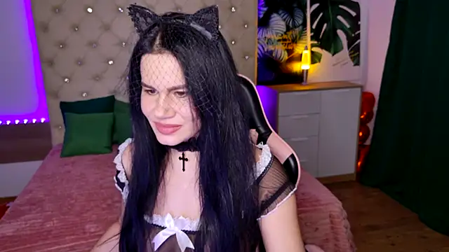 Snapshot of KattieSims chatting on 02-20-25, 01:14 KattieSims online show from 02-20-25, 01:14