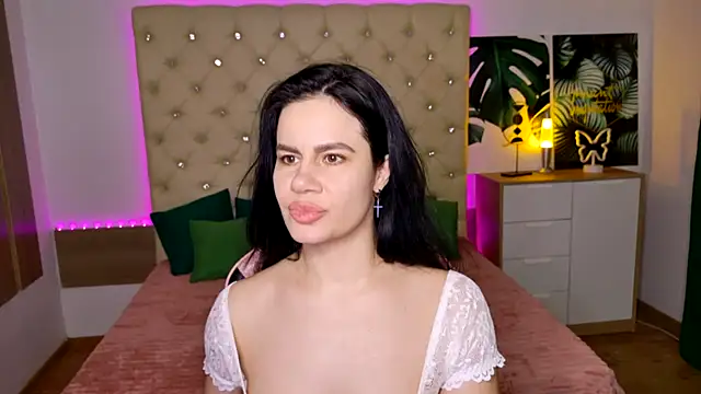 Snapshot of KattieSims chatting on 03-02-25, 09:32 KattieSims online show from 03-02-25, 09:32