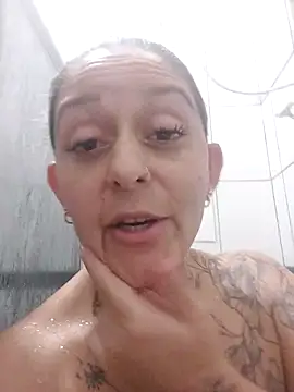 Snapshot of baixinhaloira chatting on 11-01-25, 03:30 baixinhaloira online show from 11-01-25, 03:30