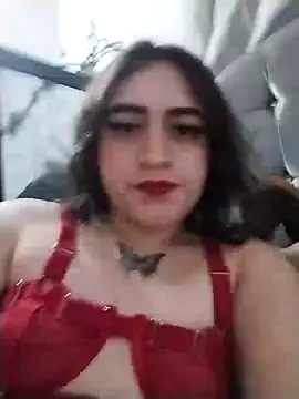 Snapshot of Yaz_Moon chatting on 02-04-25, 12:40 Yaz Moon online show from 02-04-25, 12:40