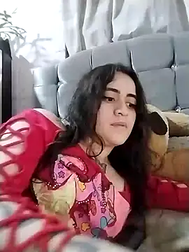 Snapshot of Yaz_Moon chatting on 02-07-25, 03:12 Yaz Moon online show from 02-07-25, 03:12