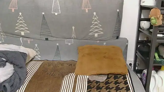 Snapshot of 866532 chatting on 12-17-25, 07:58 866532 online show from 12-17-25, 07:58